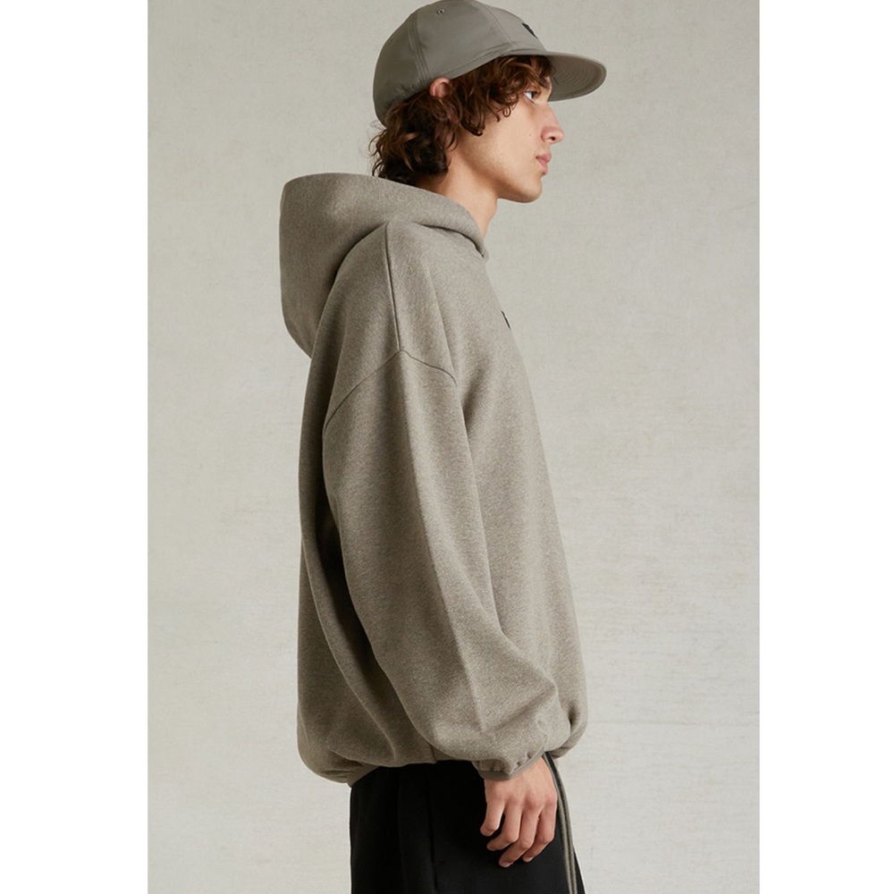 Fear of God Essentials Heather Grey Hoodie NWOT - Picture 15 of 16